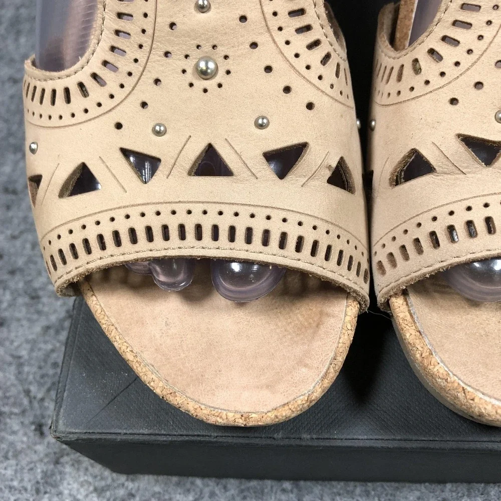 Earth Espadrille Wedge‎ Sandals Womens 8 Beige Leather Cutout Zip Studded